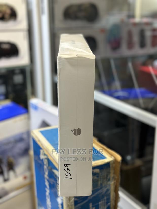 New Laptop Apple MacBook Pro M1 16GB Apple M1 Pro SSD 512GB · Photo 1