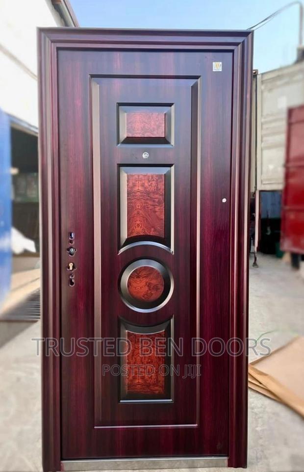 Quality Paladin Special Metal Door [Frames,Locks And Keys] · Photo 1