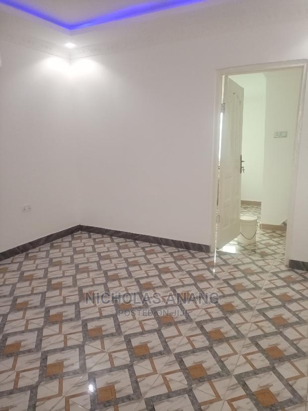 1bdrm Apartment in the Dorns Properties, New Town for Rent · Photo 5