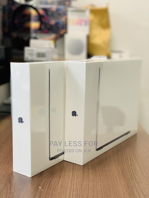 New Laptop Apple MacBook Air 2022 M2 8GB Apple M2 SSD 512GB · Photo 4