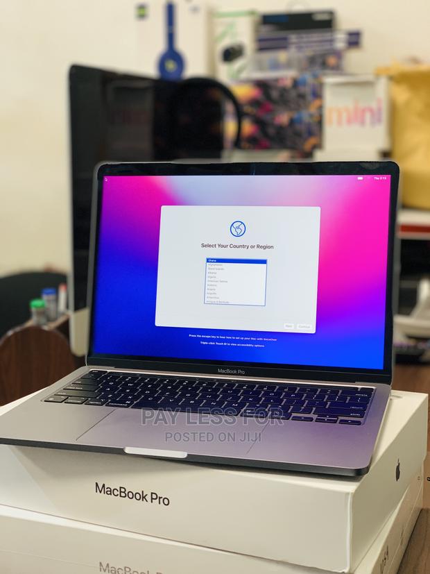 New Laptop Apple MacBook Pro 2022 M2 8GB Apple M2 SSD 256GB · Photo 2