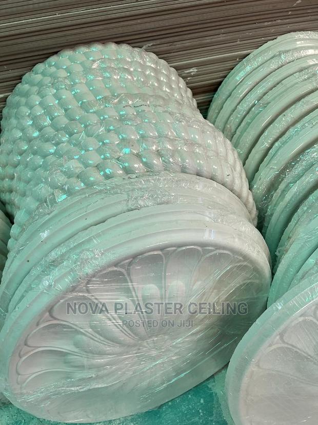 Center Panels/ Ceiling Roses · Photo 1