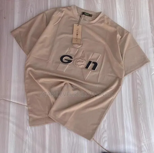 Urban Round Neck Shirts Available for Men · Photo 1