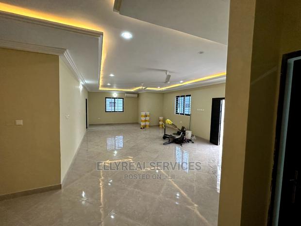 3bdrm House in Elly Real Estate, Ashaley Botwe for sale · Photo 4