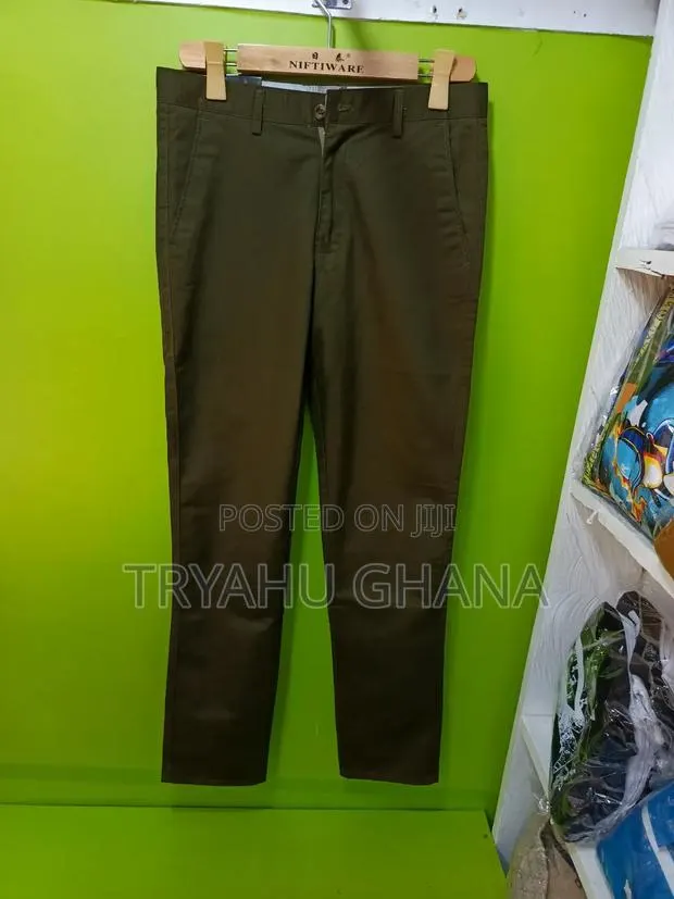 Your Wardrobe's Most Reliable Khaki Trourser · Photo 1