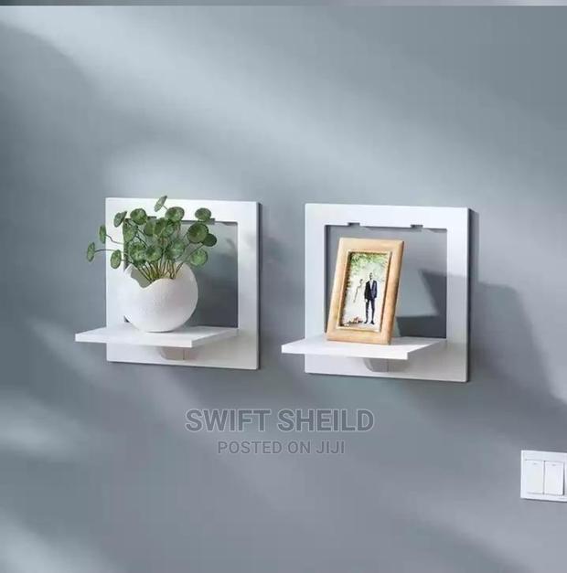 2 Set Wall Shelves · Photo 1