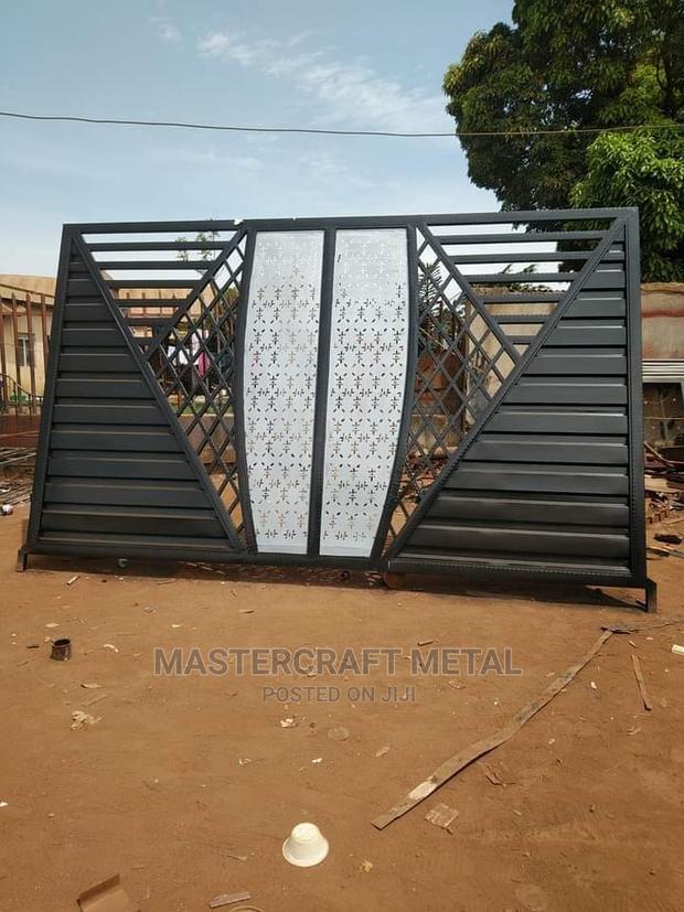 Sliding Metal Door · Photo 1