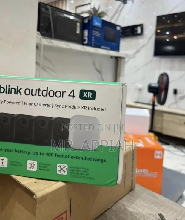 Get Blink Outdoor Cam 4 Security Camera(Black) · Photo 1
