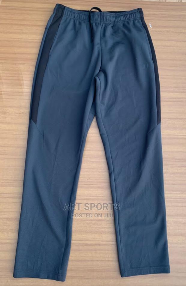 Original Joggers · Photo 2