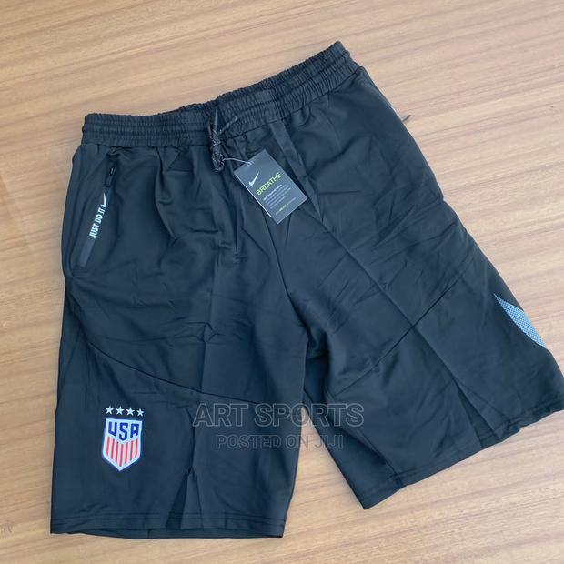Nike Shorts · Photo 1
