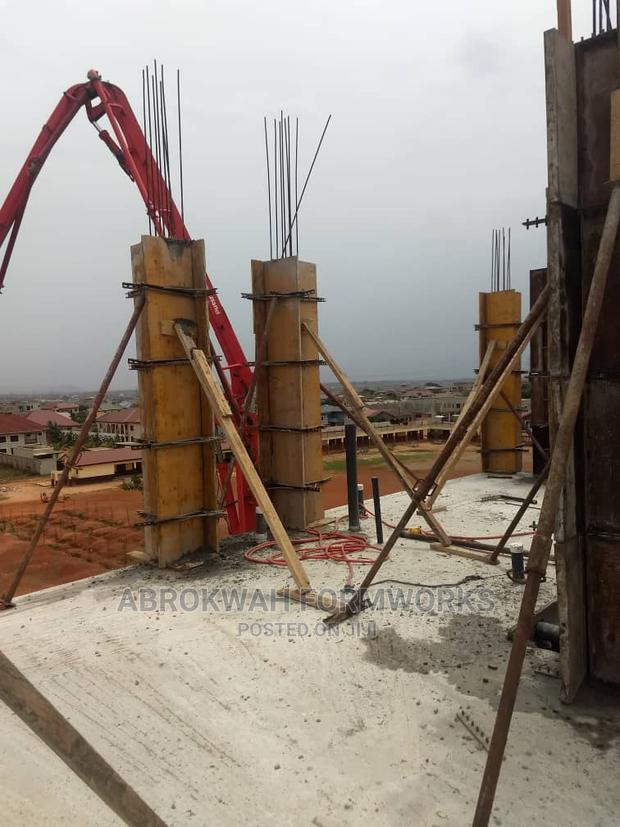 Columns/Pillars/Formwork/Adjustable/Metal/Plastic · Photo 1