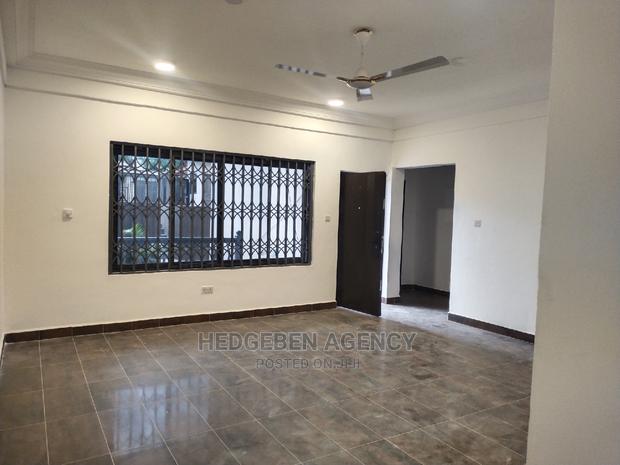 3bdrm Apartment in Dansoman for rent · Photo 3
