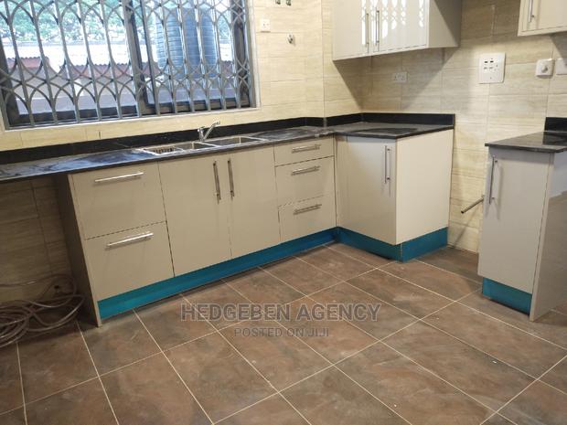 3bdrm Apartment in Dansoman for rent · Photo 6
