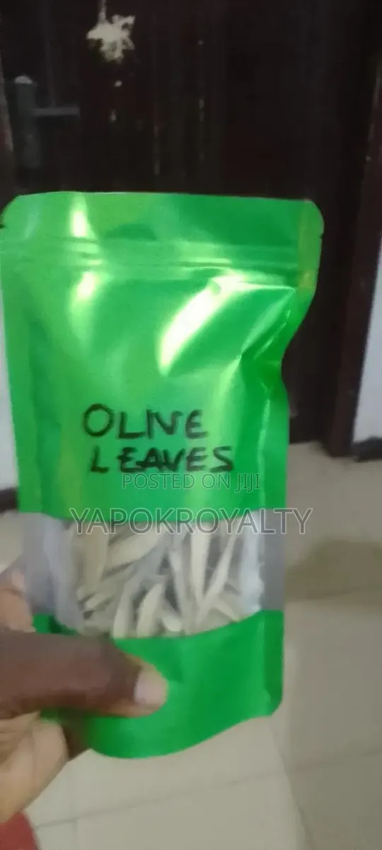 Dry Olive Leaves · Photo 1