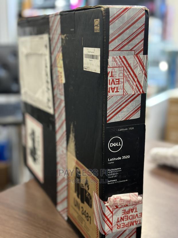 New Laptop Dell Latitude 3520 16GB Intel Core I7 SSD 256GB · Photo 4