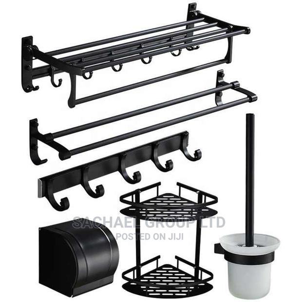 Bathroom Accessories · Photo 1