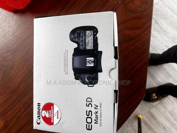 Canon Eos 5d Mark Iv With Lens 24-105mm · Photo 1