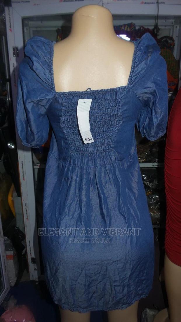 Beautiful Ladies Uk Jeans Dress With Slightly Pouf Hands. · Photo 1
