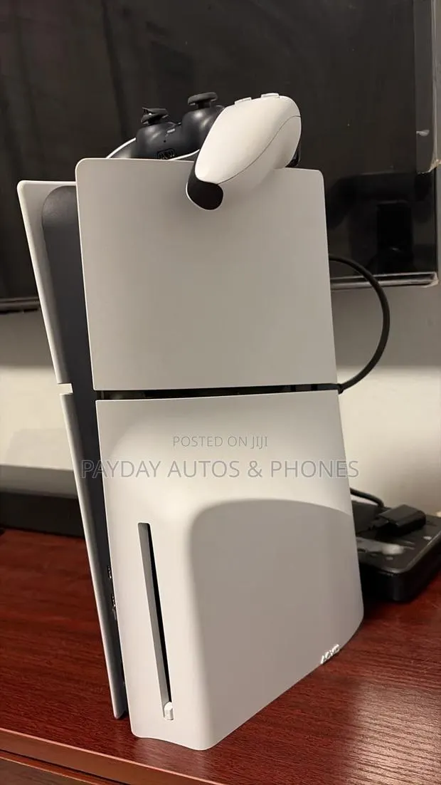 PlayStation 5 · Photo 1