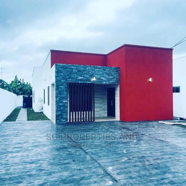 3bdrm House in Sakumono, Accra Metropolitan for Sale · Photo 2