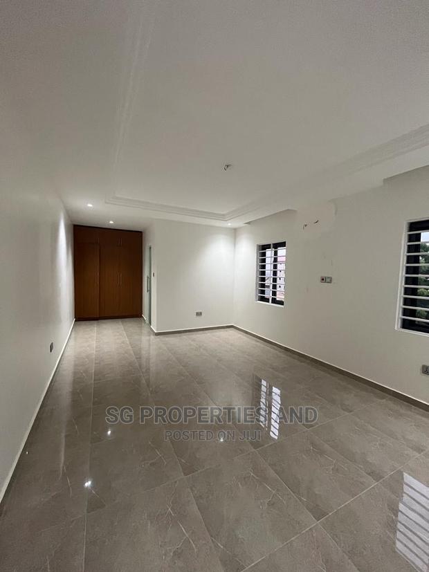 3bdrm House in Sakumono, Accra Metropolitan for Sale · Photo 7
