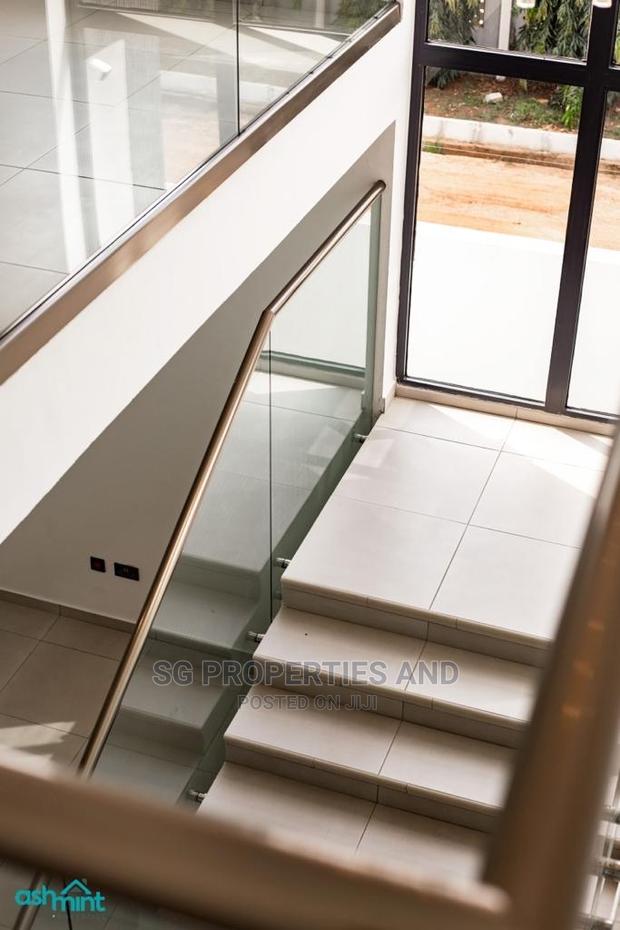 4bdrm Mansion in Community 18 Spintex for Sale · Photo 8
