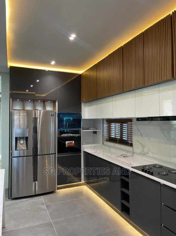 4bdrm Mansion in Community 20, Spintex for Sale · Photo 4