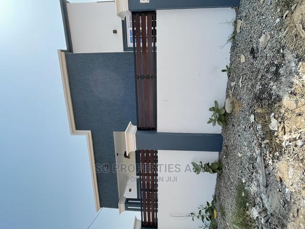 3bdrm House in Ecobank, Spintex for Sale · Photo 3