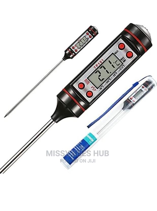 Digital Thermometer · Photo 3