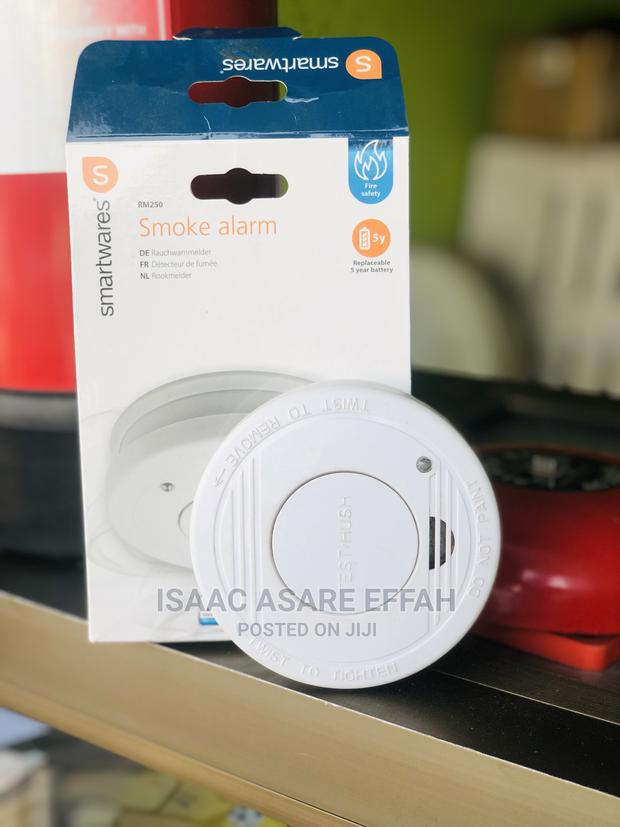 Photoelectric And Smartwares Smoke Detectors · Photo 2