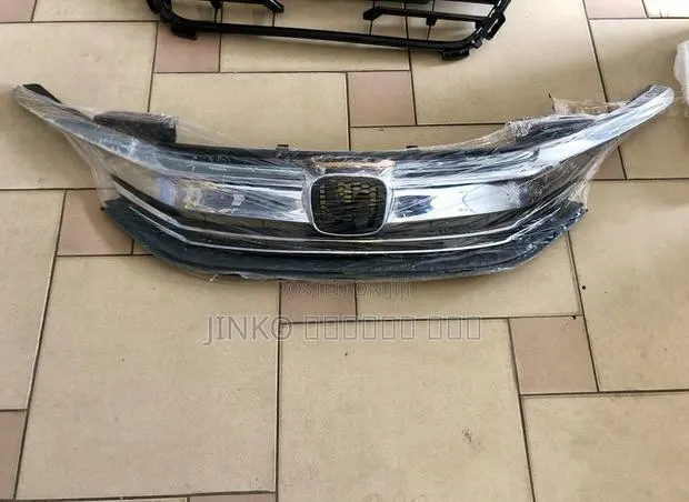 Honda Accord 2016-2017 Top Grille · Photo 1