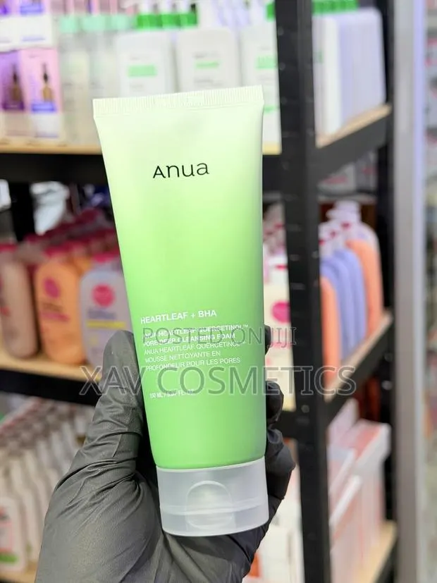 Anua Heartleaf Quercetinol Pore Deep Cleansing Foam · Photo 1