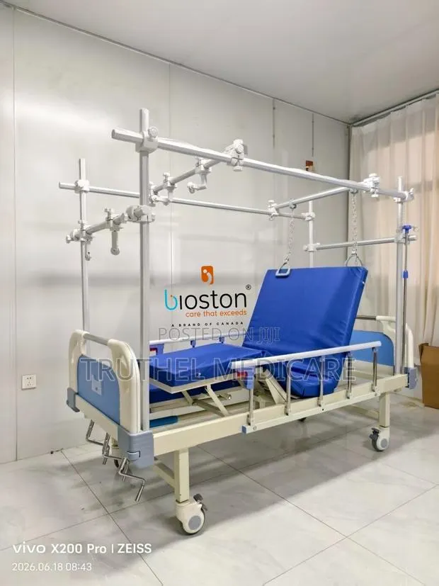 Orthopedic Hospital Bed With Monkey Poles · Photo 1