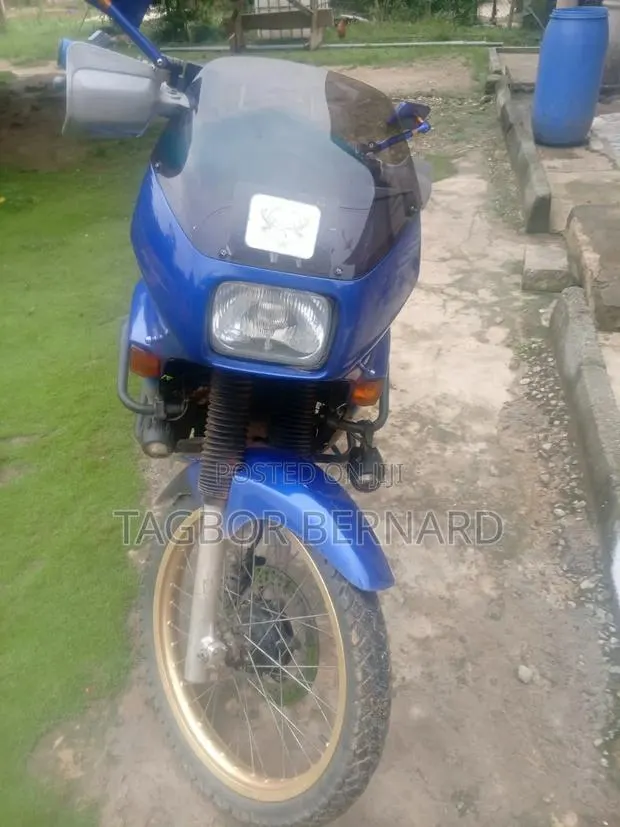 Honda Transalp XL600V 1993 Blue · Photo 1