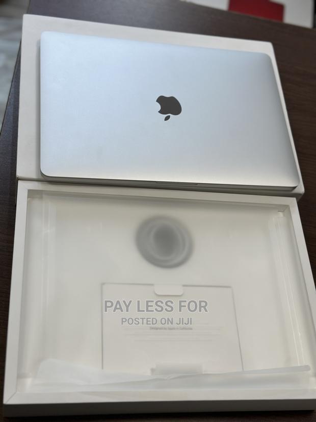 Laptop Apple MacBook Pro 2020 16GB Intel Core i5 SSD 1T · Photo 4