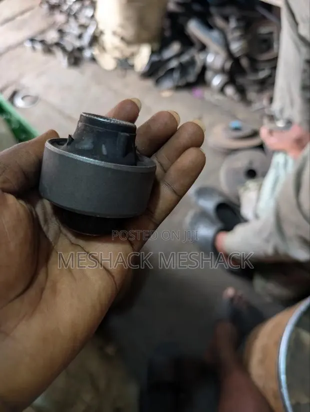 Toyota Yaris Lower Arm Bushing · Photo 1