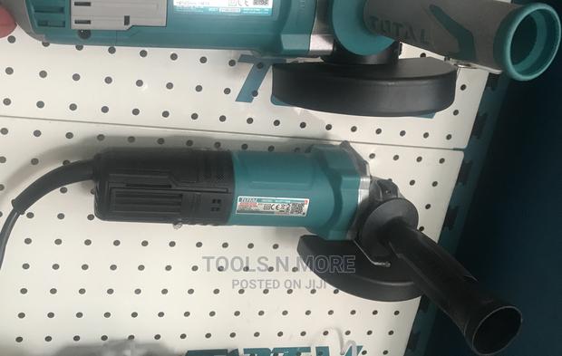 TOTAL Angle Grinder (750W) · Photo 3