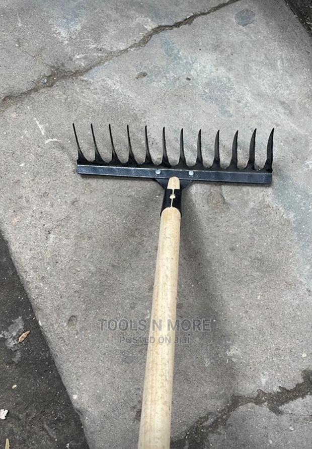 Garden Rake · Photo 1