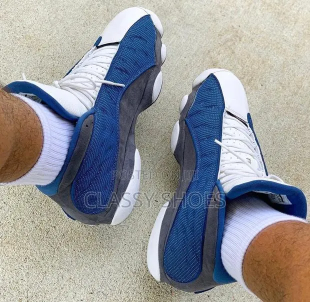 Jordan13 Blue and White · Photo 1
