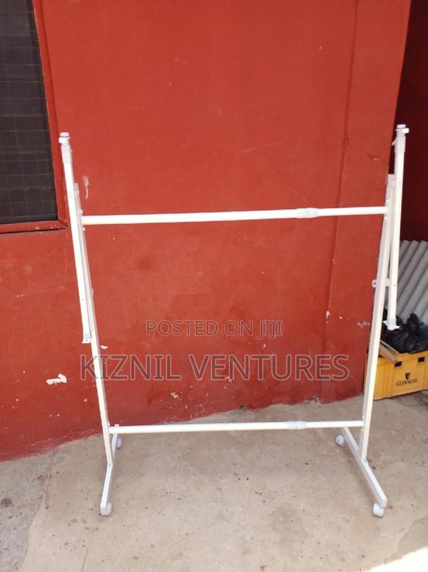 White Board Stand · Photo 2