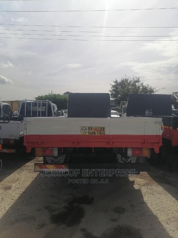 Hyundai 5 Ton Truck (Old Type) · Photo 3