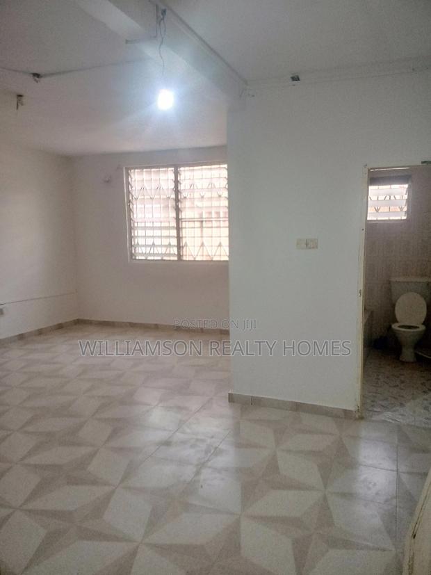 1bdrm Apartment in Community 18 Area, Spintex for rent · Photo 3