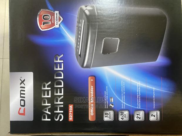 Comix Paper Shredder (10 Sheets) · Photo 1