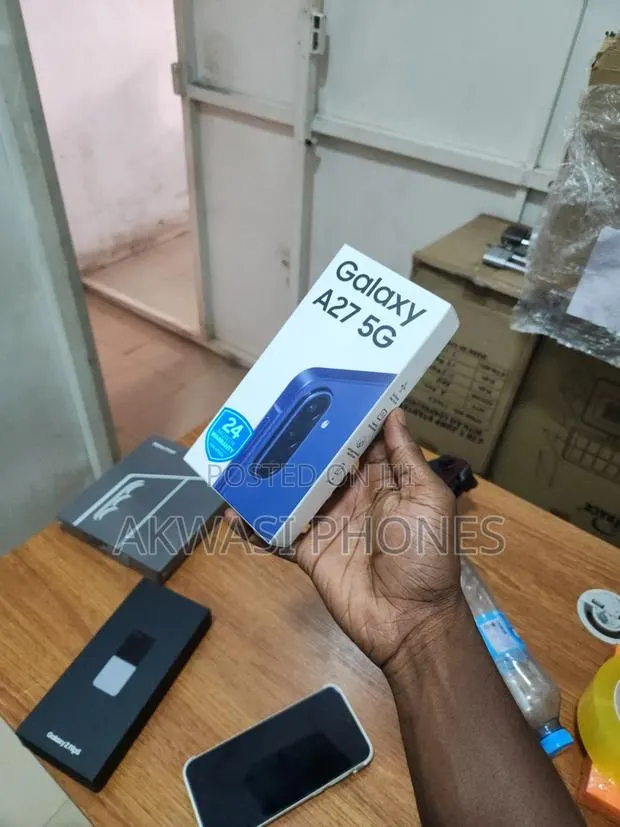 New Samsung Galaxy A27 256 GB Blue · Photo 1
