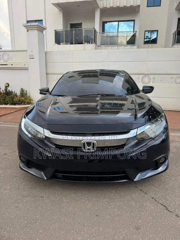 Honda Civic Touring 4dr Sedan (1.5L 4cyl) 2017 Black · Photo 1