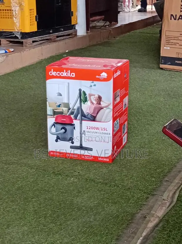 High-Performance Vacuum Cleaner for All Surfaces · Photo 1