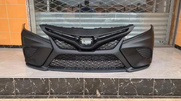 Toyota Camry 2018 Front Bumper SE · Photo 1