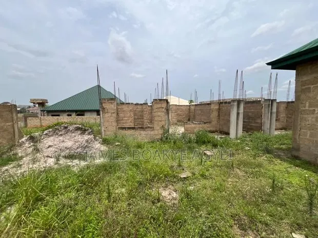 Land for Sale · Photo 2