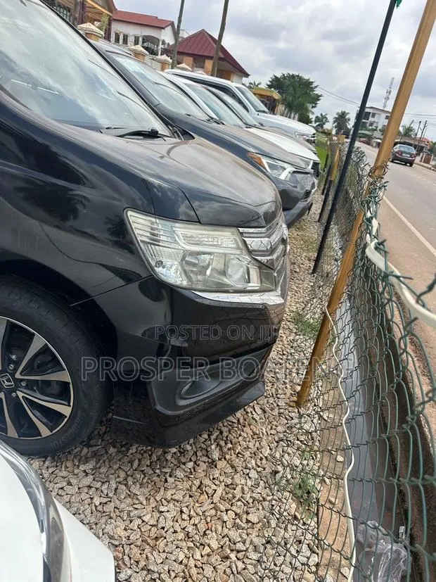Honda Stepwgn 2014 Black · Photo 1
