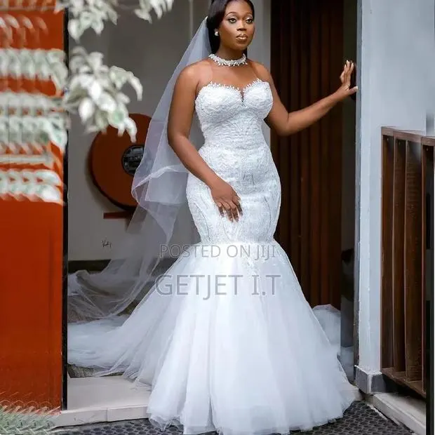 Express Sewing of Bridal Dresses and Engagements Dresses · Photo 3